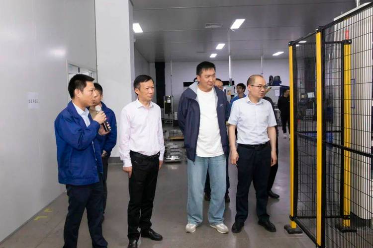 遇到超凈工作臺問題怎么辦常見原因解析