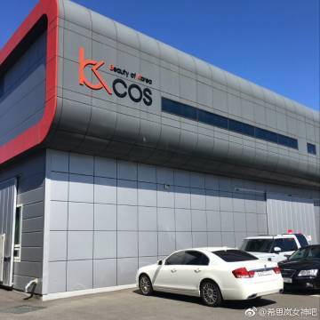 如何選擇傳遞窗設(shè)備提升潔凈室工作效率和安全性