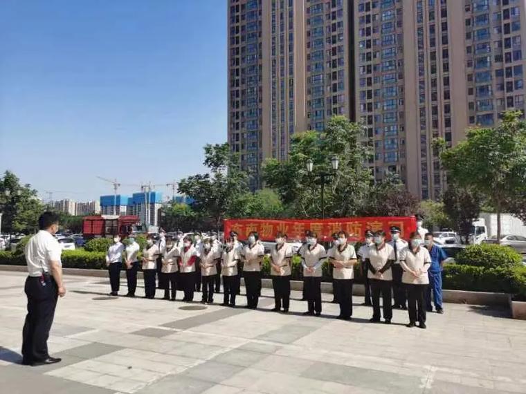 選擇合適傳遞窗設(shè)備優(yōu)化潔凈室工作流程的關(guān)鍵