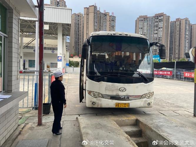 超凈工作臺工作原理與不同領(lǐng)域應(yīng)用分析