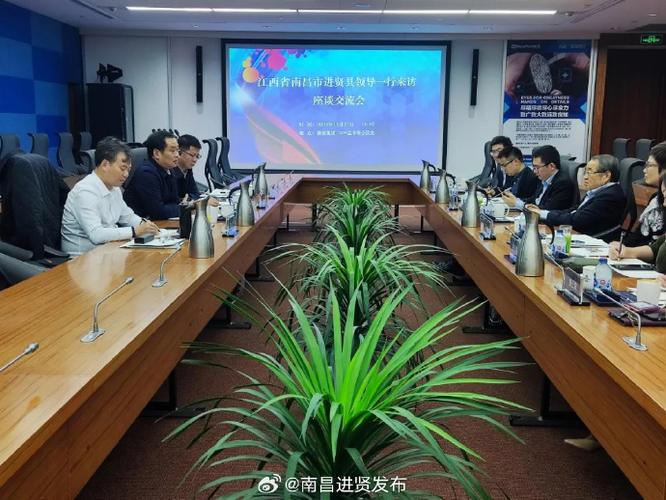 如何選擇風(fēng)淋室來提升空氣潔凈度和員工健康